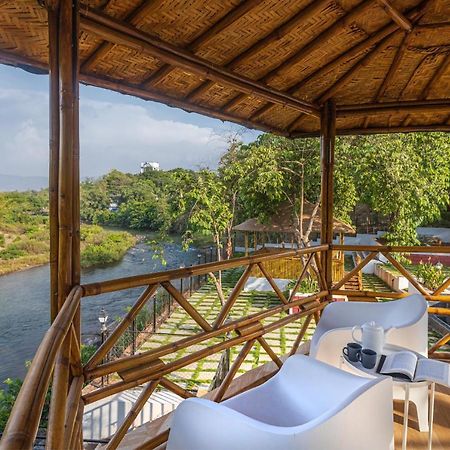 Saffronstays Riverfront Manor, 5-Bdr Pool Villa By Pej River Карджат Екстер'єр фото