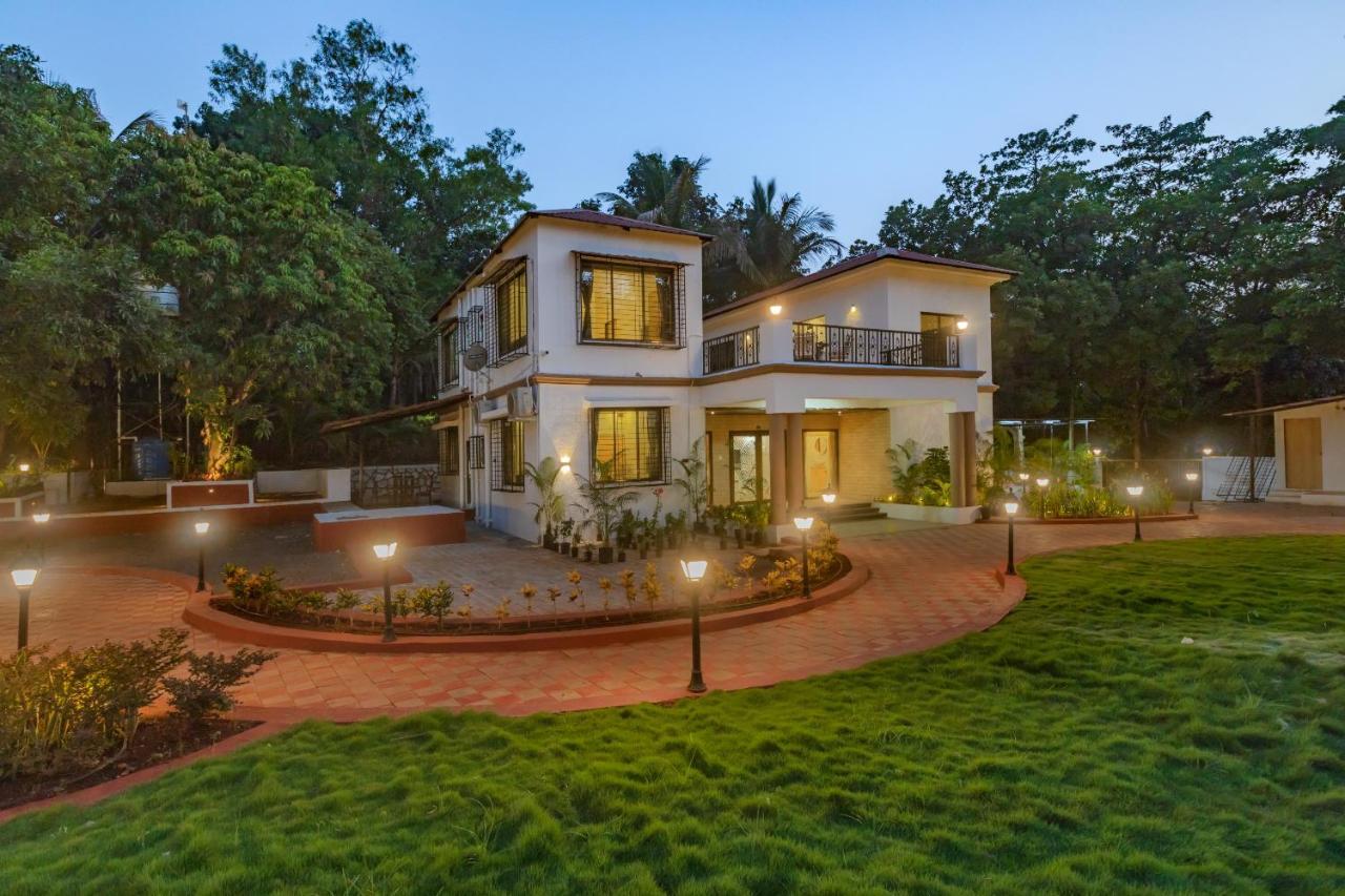 Saffronstays Riverfront Manor, 5-Bdr Pool Villa By Pej River Карджат Екстер'єр фото