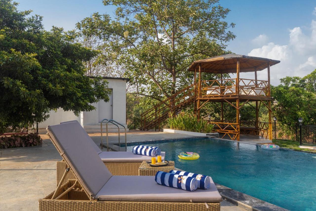 Saffronstays Riverfront Manor, 5-Bdr Pool Villa By Pej River Карджат Екстер'єр фото