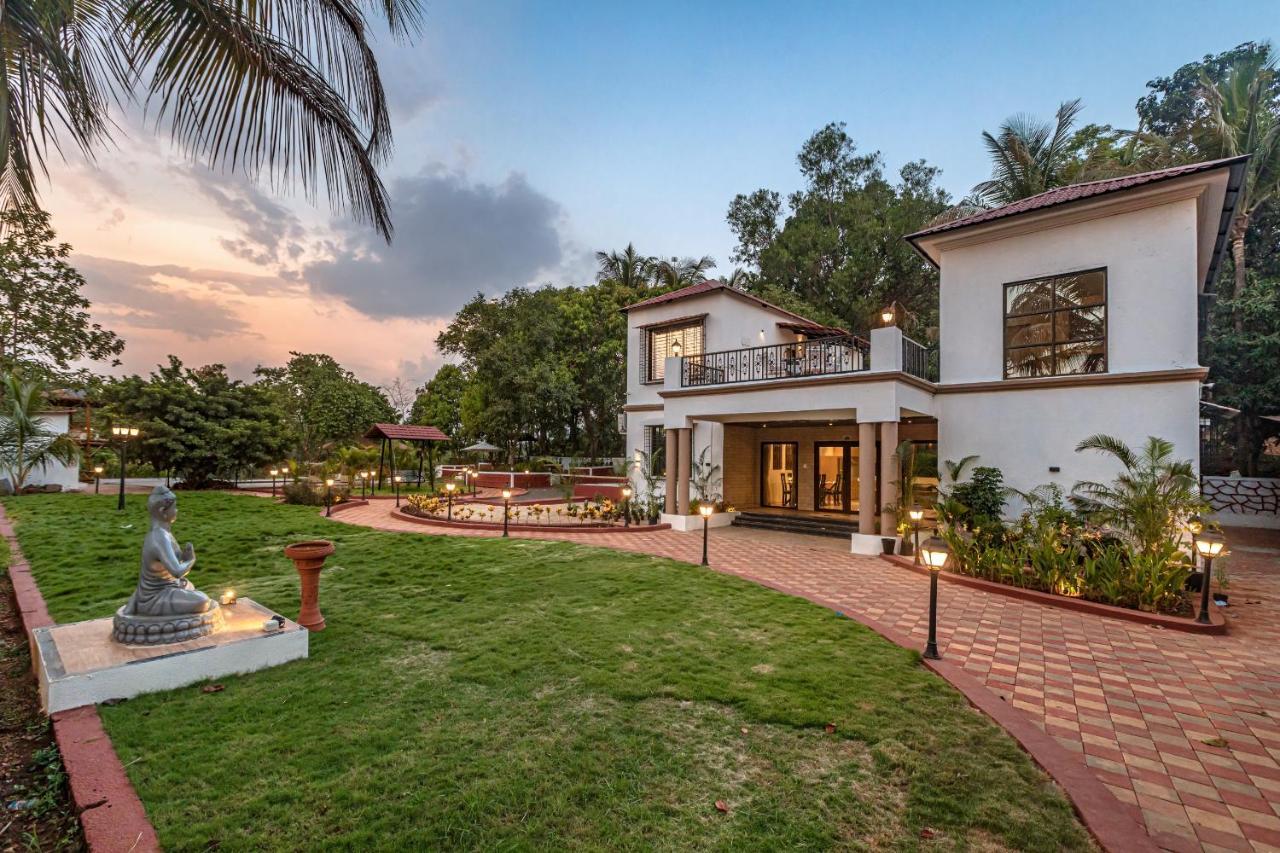 Saffronstays Riverfront Manor, 5-Bdr Pool Villa By Pej River Карджат Екстер'єр фото
