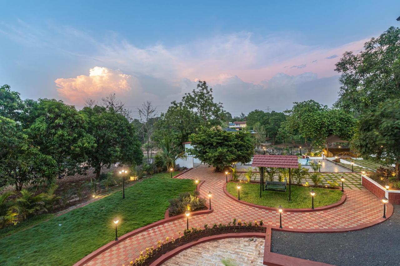 Saffronstays Riverfront Manor, 5-Bdr Pool Villa By Pej River Карджат Екстер'єр фото