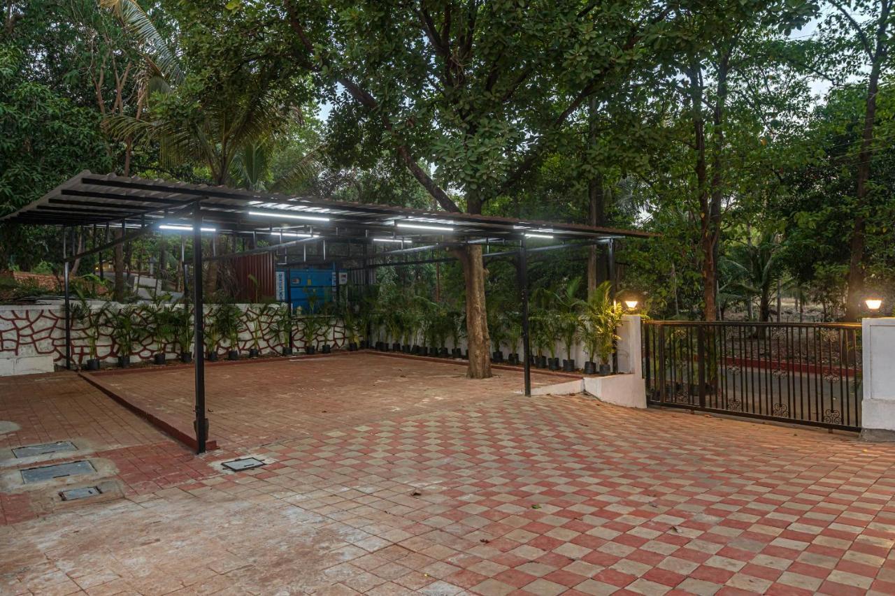 Saffronstays Riverfront Manor, 5-Bdr Pool Villa By Pej River Карджат Екстер'єр фото